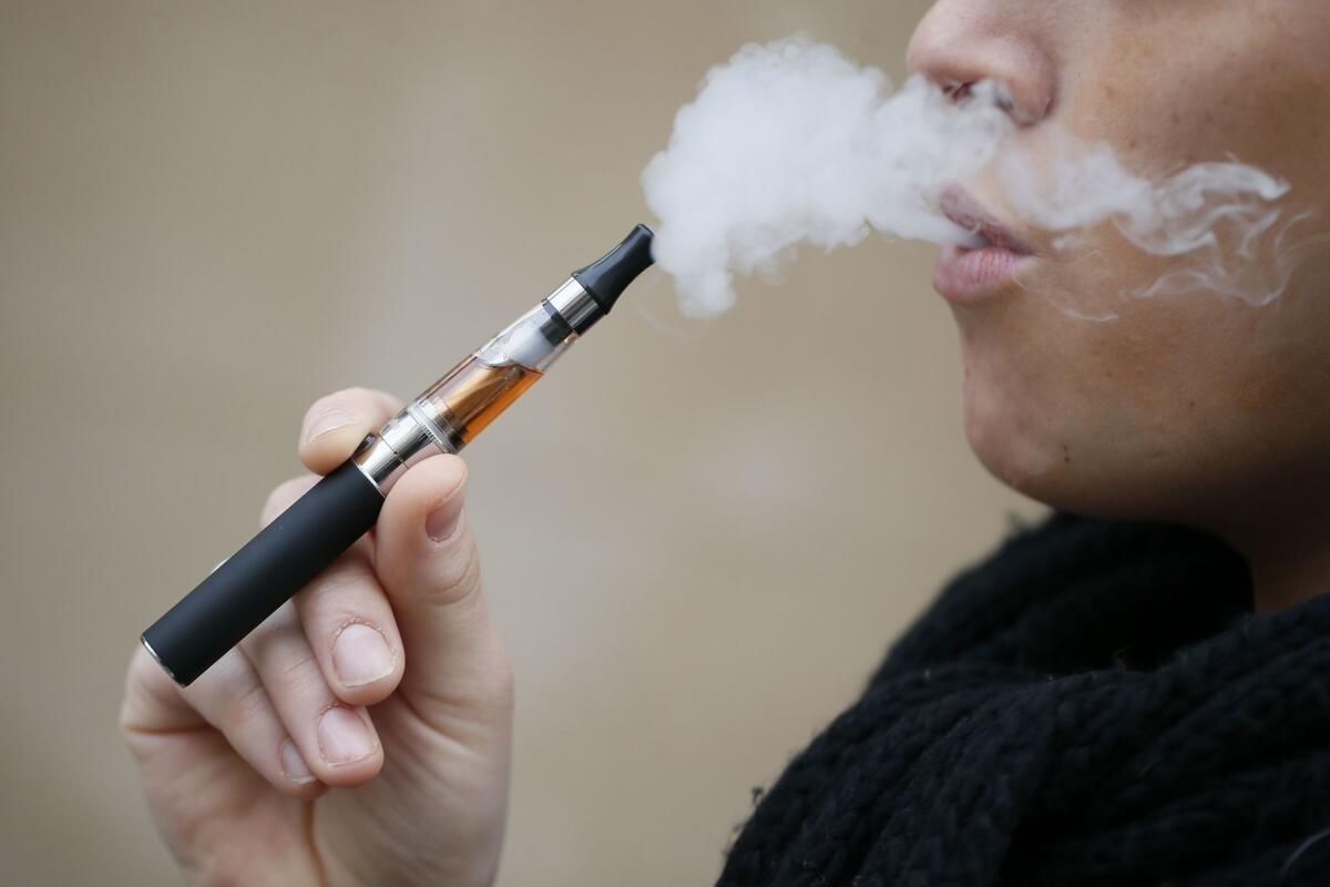 E cigarettes should be regulated and sales restricted WHO says